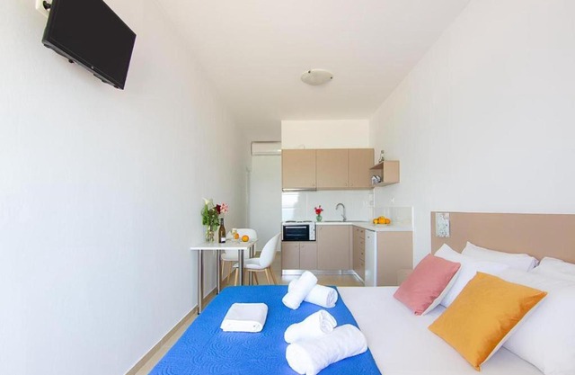 Creta Beachfront Apartment for 2 persons by MPS
