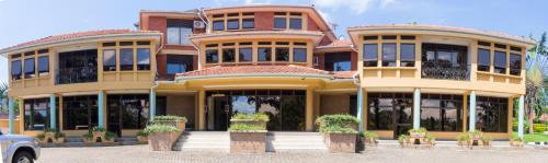 Crown Suites LTD