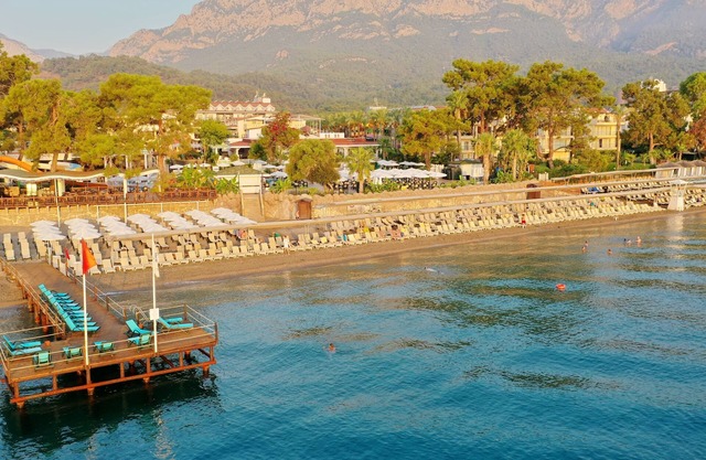 Crystal Aura Beach Resort & Spa – All Inclusive
