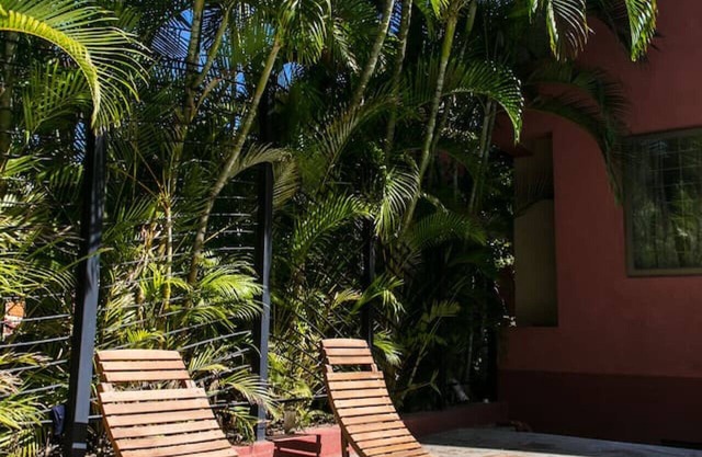 CTBH @ Argyle #3 [1-Bedroom w/Pool]