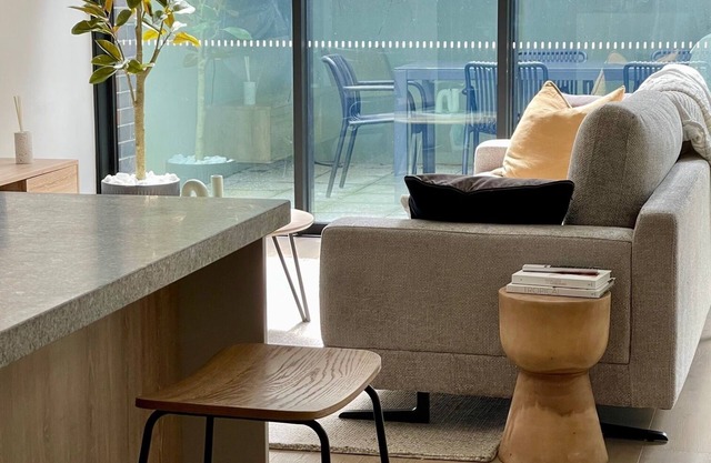 Cu-Tee - High end, one bedroom apartment. Free parking and wi-fi.n