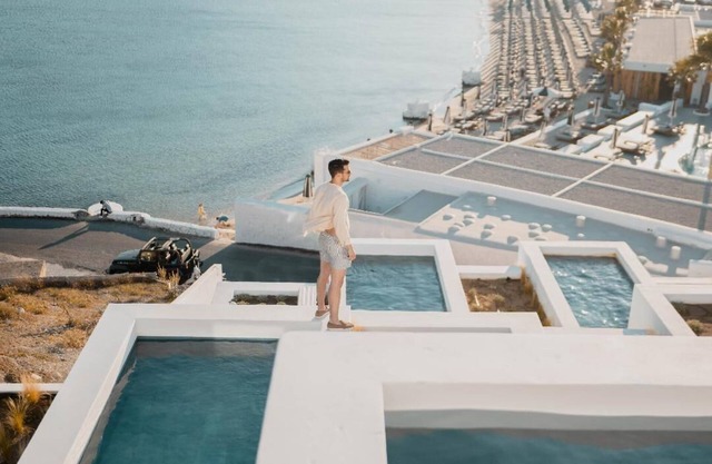 CUBIC Mykonos Seafront Design Suites