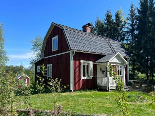 Cultural Cottage By Lake Fryken In Värmland