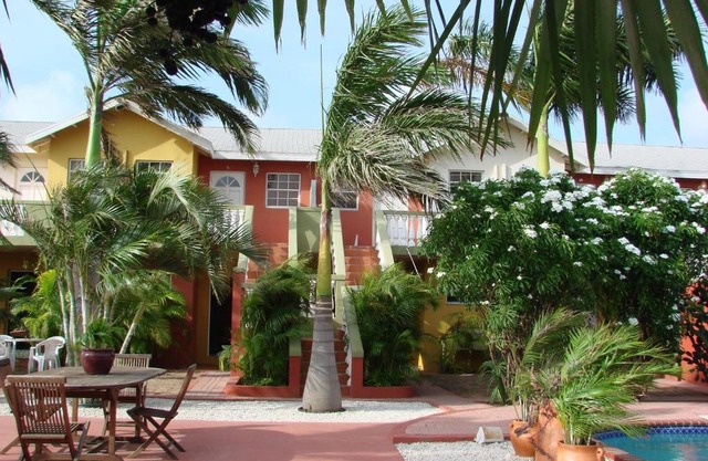 Cunucu Villas - Aruba Tropical Garden Apartments