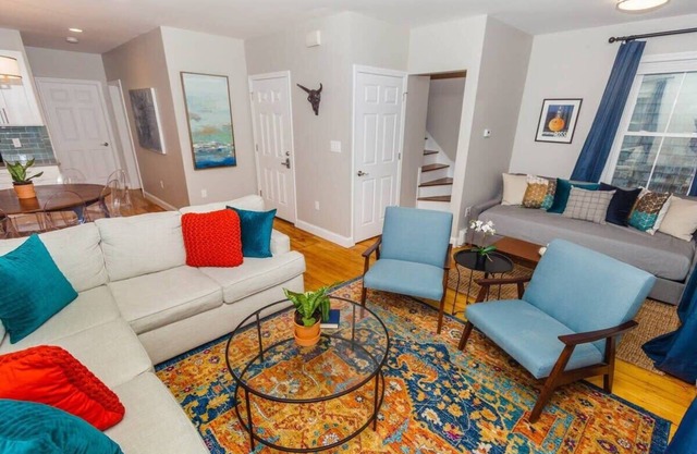 Cute Boston Home | Near T