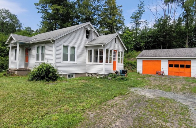 Cute home in Kerhonkson, NY. nThis home is minutes to many popular destinations