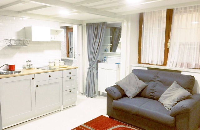 Cute Parmenide - Bilevel Studio Apt near the beach