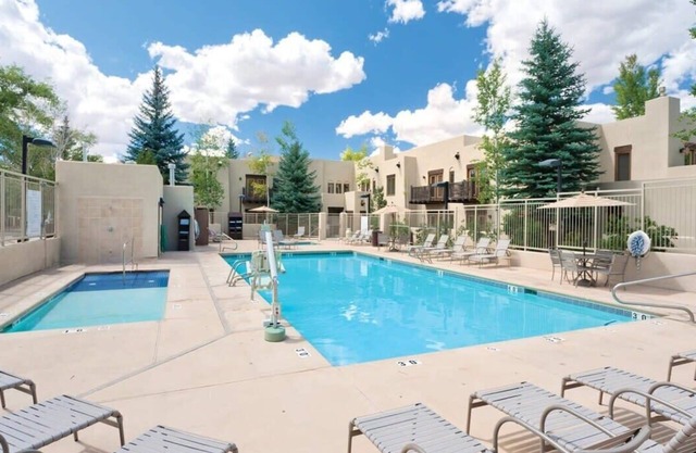 CW Taos Resort | 1BR/1BA King Balcony Suite