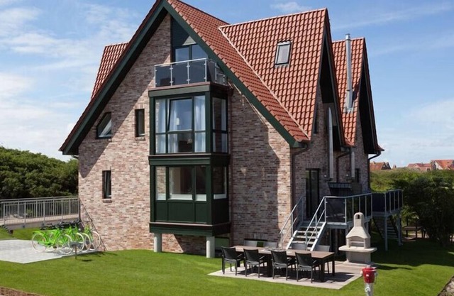 Dünenhuus West Modern retreat