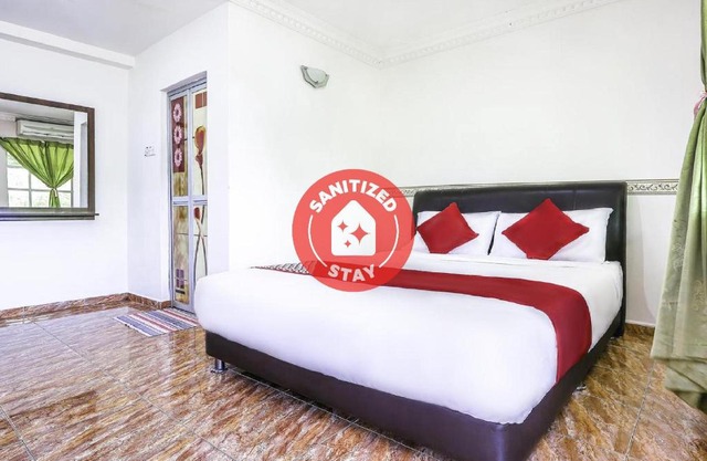 D' Anjung Inn