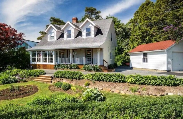 D-TOWN GETAWAY "SPACIOUS+WIFI+AC+FAMILY+GATHERING"