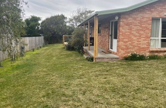 Daffodil Cottage - Bicheno - 2 Bedroom Holiday House