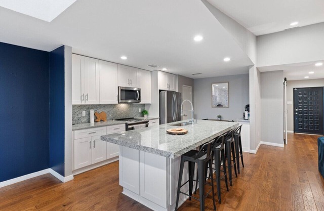 Dallas Retreat: Modern Amenities