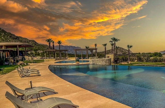 Danzante Bay Oceanfront 2 BR, Beach & Golf