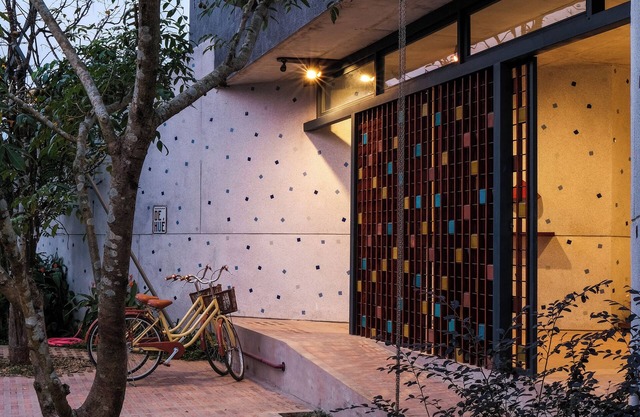 De Hué Space