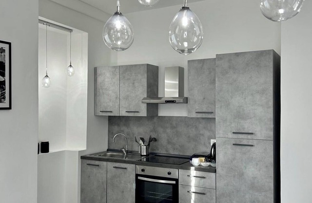 De Mio's Apartment