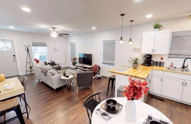 Delano Delight is the perfect place for anyone wanting to get an ideal Wichita experience
