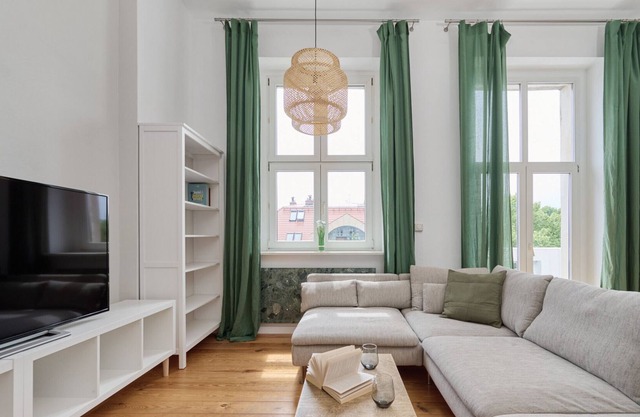 Delightful 1-Bedroom Apartment in Wroclaw, Pet-Friendly