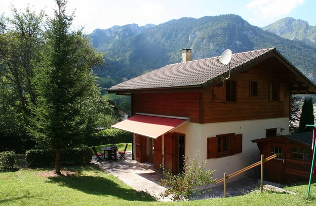Delightful Chalet, village location, garden, parking, views and WiFi