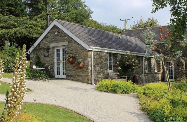 Delightful self catering cottage in Cornish countryside.