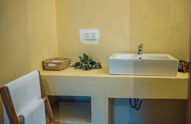 Deluxe Double Room 4 at Rafiki Retreat