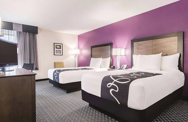 Deluxe Room with 2 Double Beds at La Quinta Inn: Free Breakfast & Pool