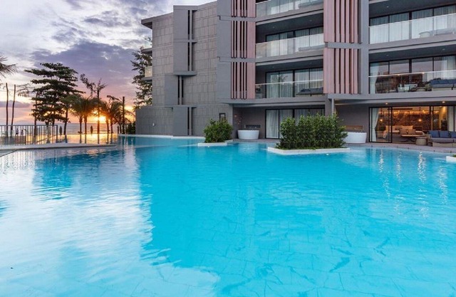 Deluxe Twin with Pool view (DP5)