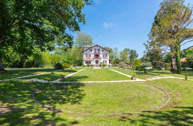 Demeure sur 2 Hectares