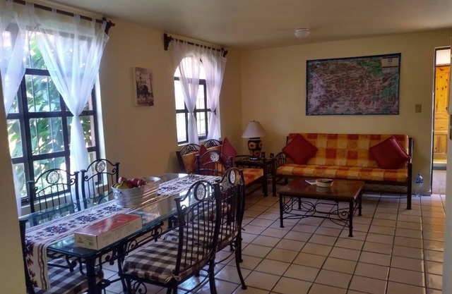 Departamento Ubicación, Cómodo, Estacionamiento