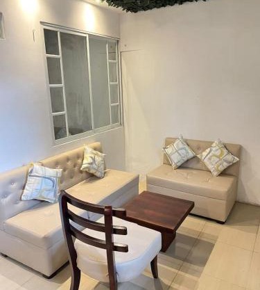 Departamento, Hospedaje, Shopping, UniversidadSG