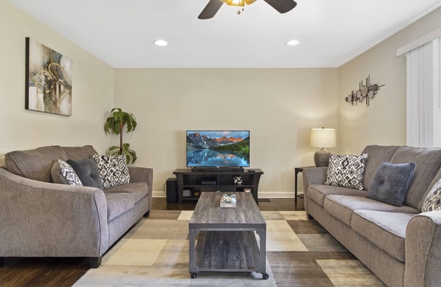 Des Plaines Rental