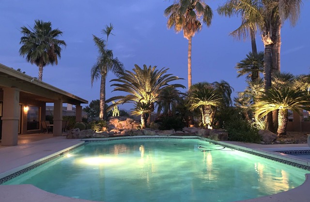 Desert Oasis on Rio Verde Golf Course with baja pool, spa & putting green