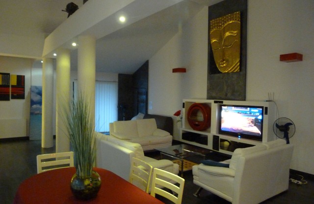 Design & atypical loft 20 minutes from Paris-Center
