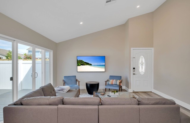 Designer Dream Home with 3 KING Beds