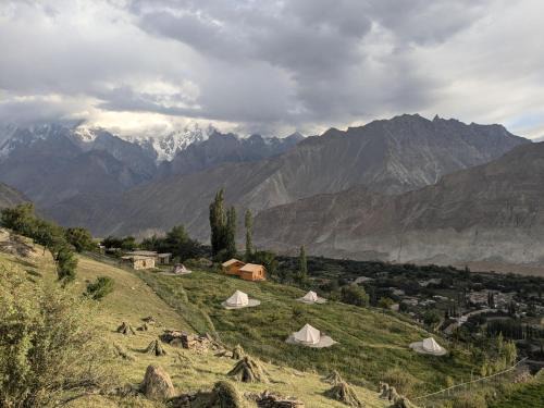 Destination Lodges Camp Leo Hoppar Valley