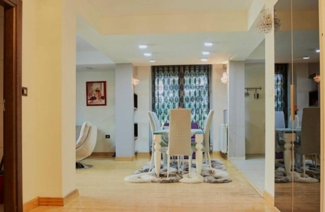 Diamond Butterfly Apartment