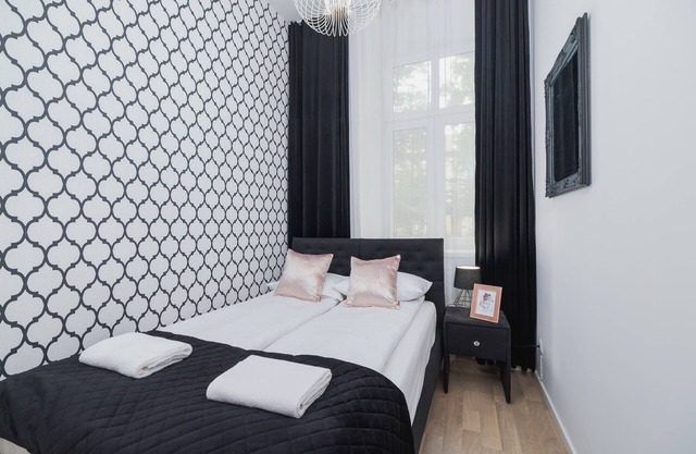 Dietla 66 | Cracow | Comfortable Apartment for 4 | Smart TV
