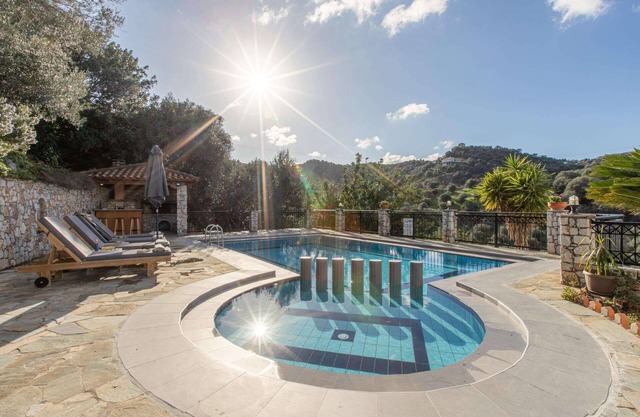Dimosthenis - Four Bedroom Villa, Sleeps 8