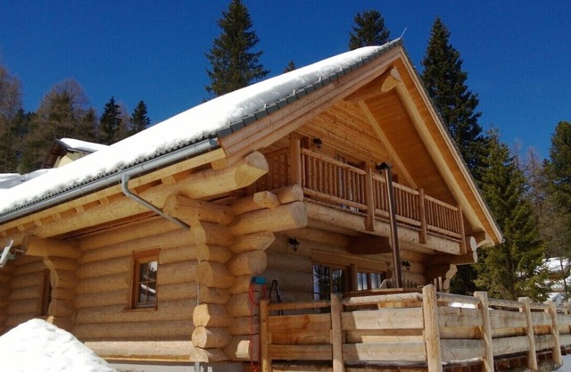 Directly on the slopes/hiking trails, sauna & hot tub, mountain view