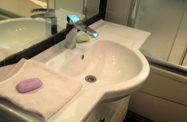 DJ deluxe 150m2 apartment located 1 km frome Stone Bridge 500m from the
