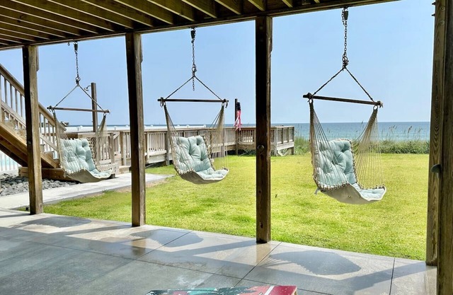 Do Knot Disturb - 5BR/5BA Oceanfront, Emerald Isle