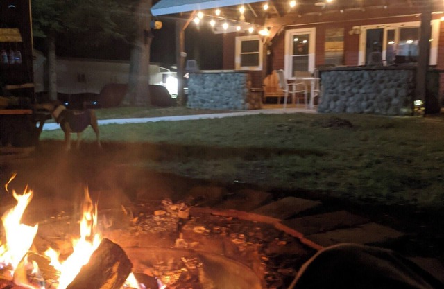 Dog friendly cozy red cottage near lakes and trails