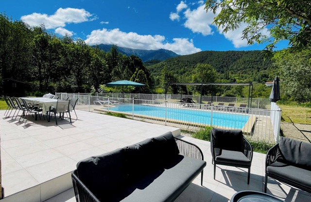 Domaine privé 4 * au pied du Canigou, Villa + F2, Entre Mer et montagne