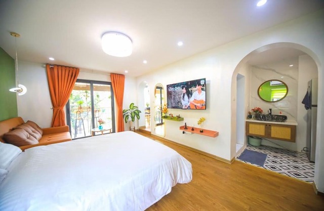 Domino Home with Banlcony Lake View