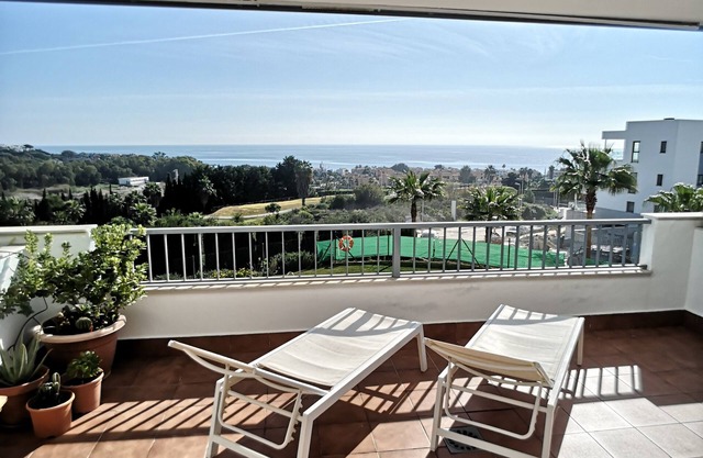 Dona Julia sea and golf view apartment