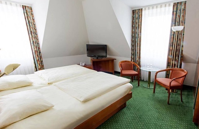 DORMERO room, measuring rate - DORMERO Hotel Dresden Airport