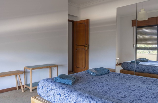 Double Bed Room 1 In Sintra Center Next To Olga Cadaval
