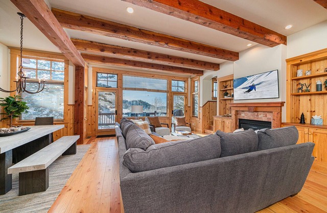 Double Eagle B2 - Sunset Views Picturesque Mountain Home 3 Br, 3 Ba, Sleeps 8
