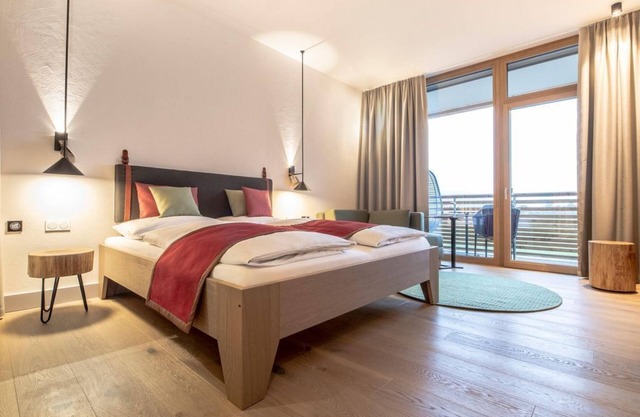 Double room nature basic - TAUERN SPA Zell am See-Kaprun