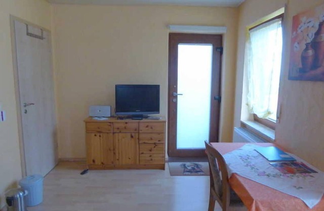 Double room No. 1, 20m², shared bathroom, balcony, max. 3 - Bea's guest room